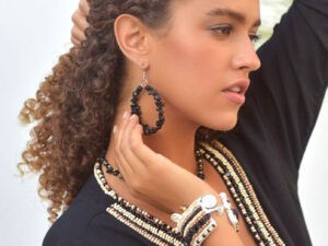 Indy oorbellen (zwart) & Indy Black tunic (zwart) en
