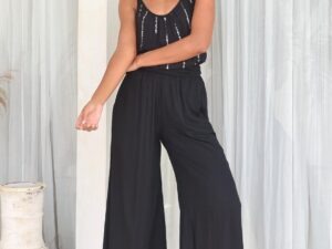 Kayana top (zwart/zilver) en Luana pants (zwart)