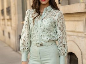 Daphne blouse met kant